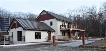 1 bed, 1 bath apartment for rent at 21 Skyview Ln Unit 2, Webster — photo 1 of 23