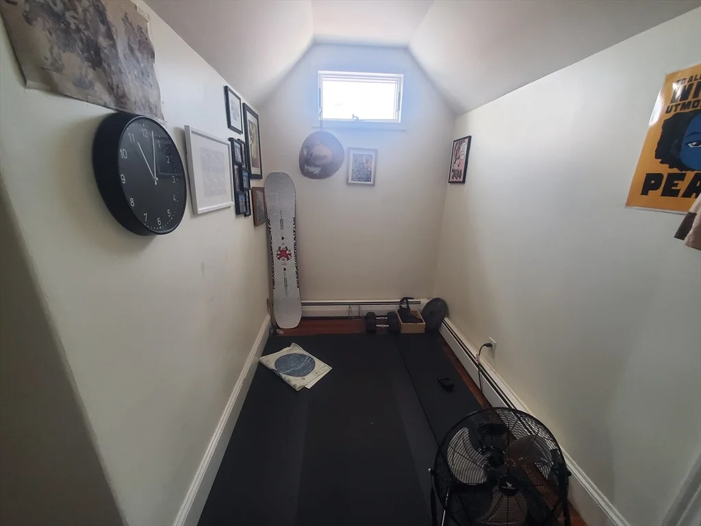 3 bed, 1 bath apartment for rent at 21 South Central Unit 2, Wollaston — photo 11 of 18