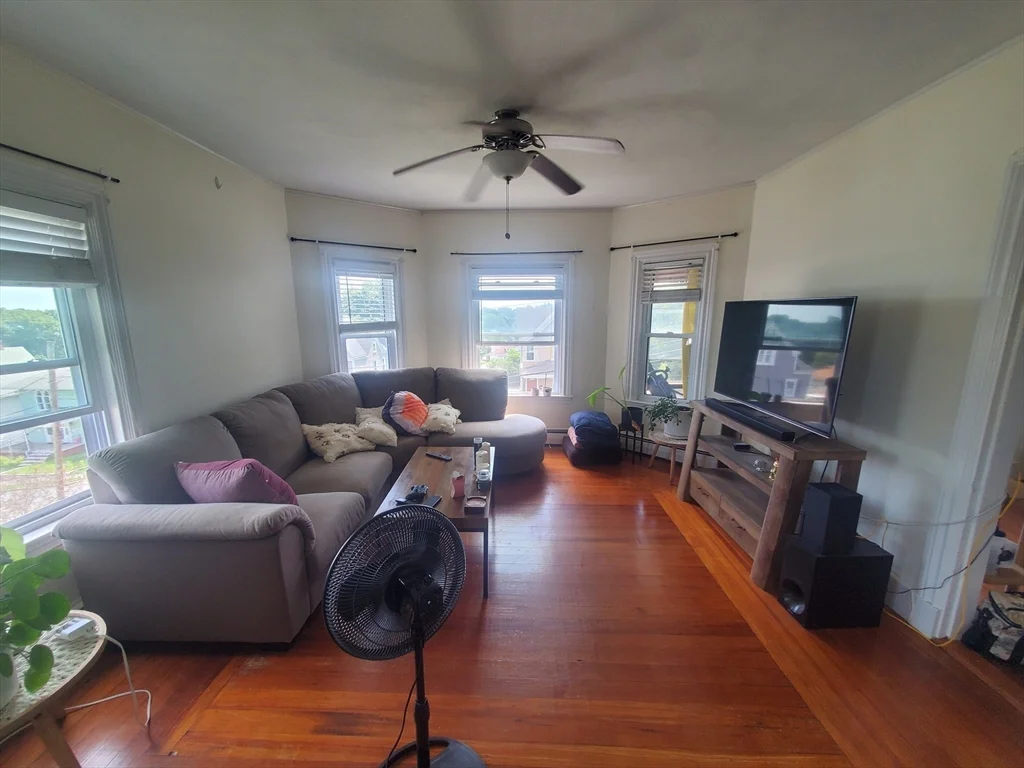 3 bed, 1 bath apartment for rent at 21 South Central Unit 2, Wollaston — photo 5 of 18