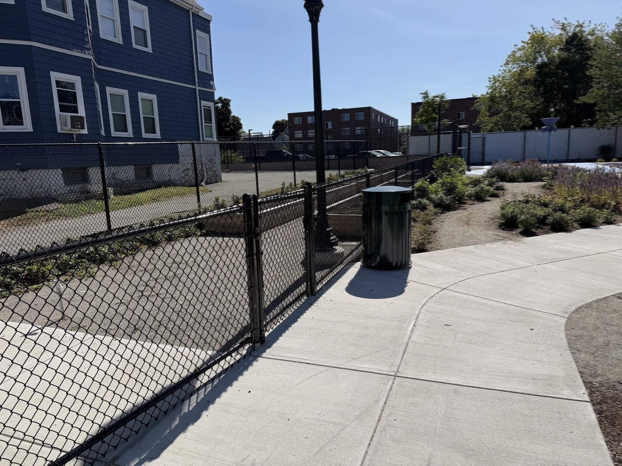 2 bed, 1 bath apartment for rent at 21 Staples Unit 17, Everett — photo 32 of 34