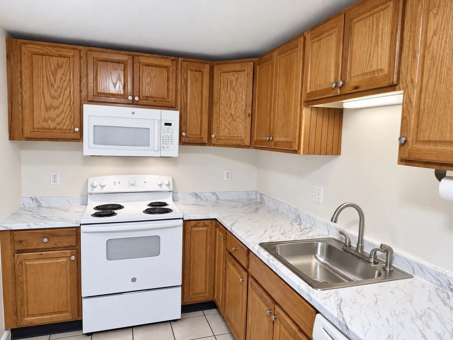 2 bed, 1 bath apartment for rent at 21 Staples Unit 17, Everett — photo 10 of 34