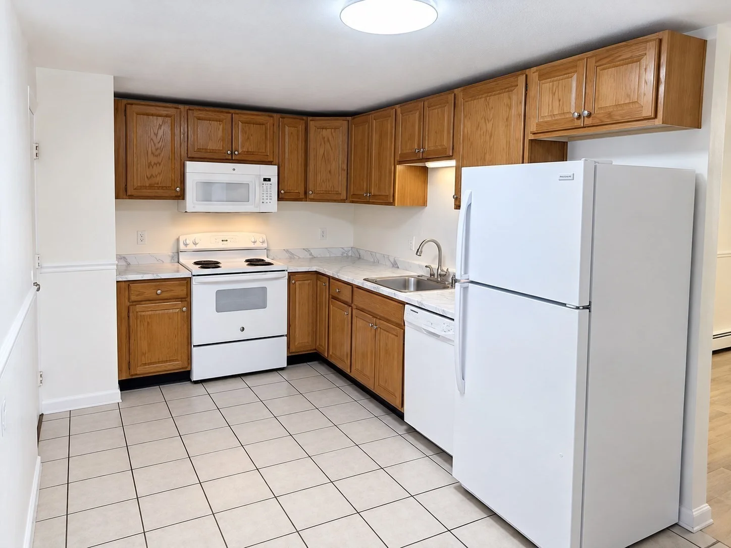 2 bed, 1 bath apartment for rent at 21 Staples Unit 17, Everett — photo 6 of 34