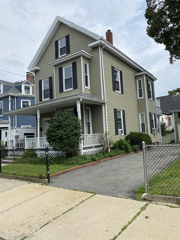 3 bed, 1 bath apartment for rent at 21 Summit Ave Unit 2, Prospect Hill — photo 1 of 18