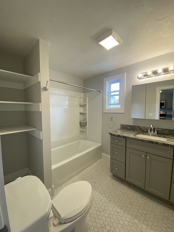 3 bed, 1 bath apartment for rent at 21 Summit Ave Unit 2, Prospect Hill — photo 12 of 18