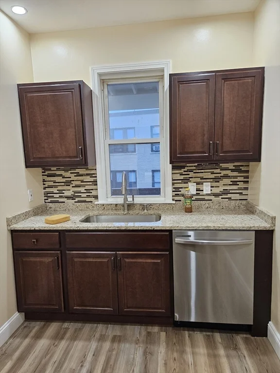 4 bed, 1 bath apartment for rent at 21 Supple Rd Unit 2, Boston — photo 4 of 19
