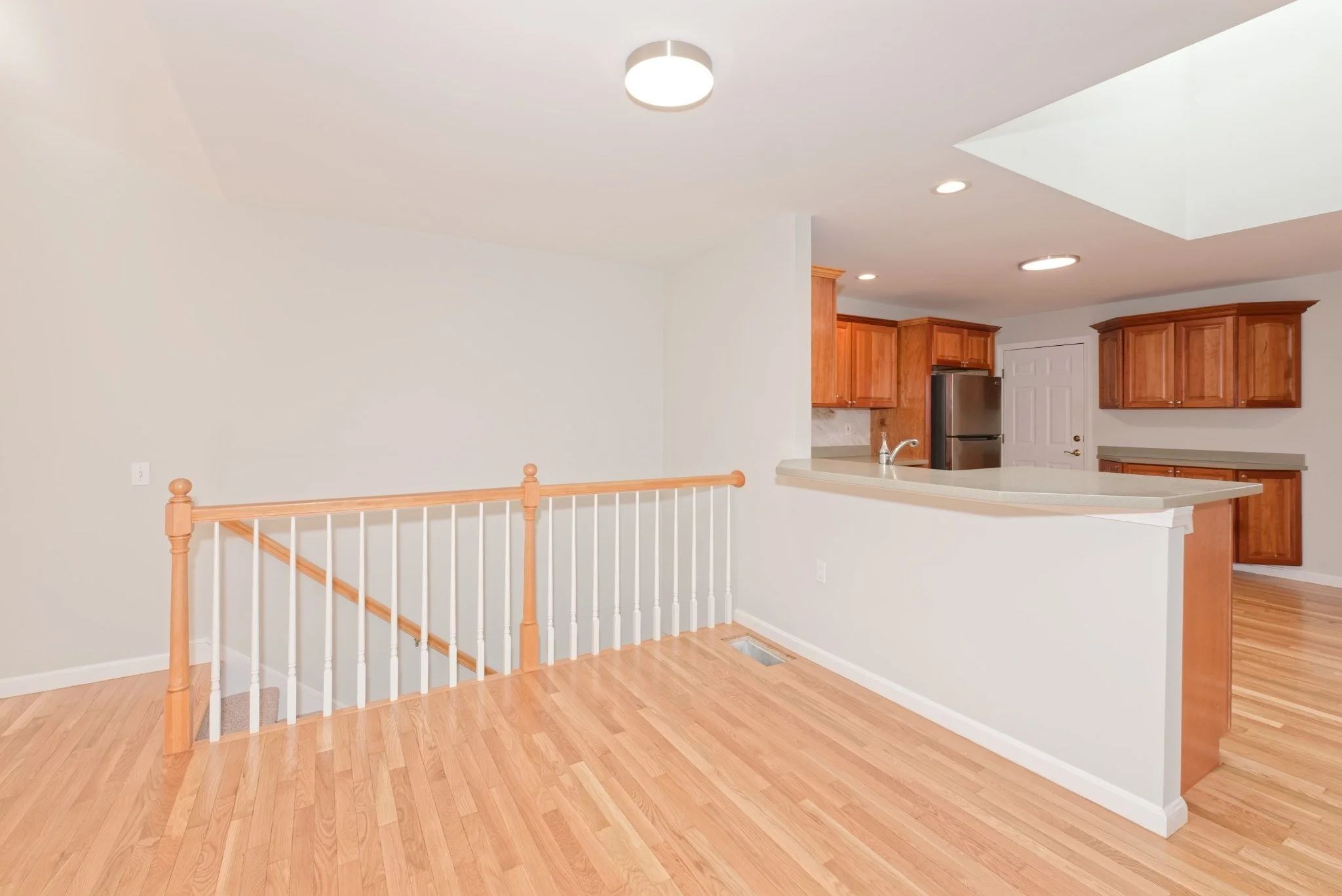 2 bed, 3 bath apartment for rent at 21 Surry Dr Unit 21, Uxbridge — photo 11 of 42