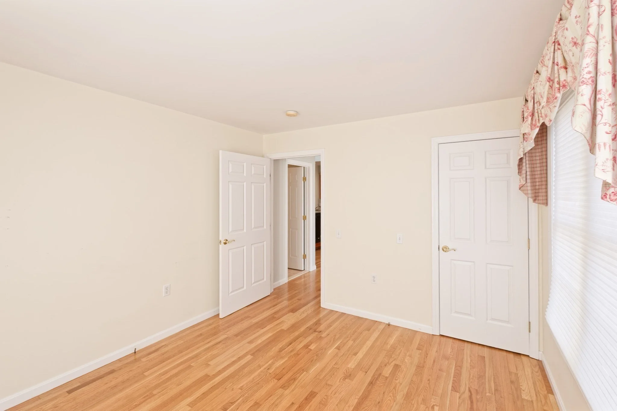 2 bed, 3 bath apartment for rent at 21 Surry Dr Unit 21, Uxbridge — photo 29 of 42