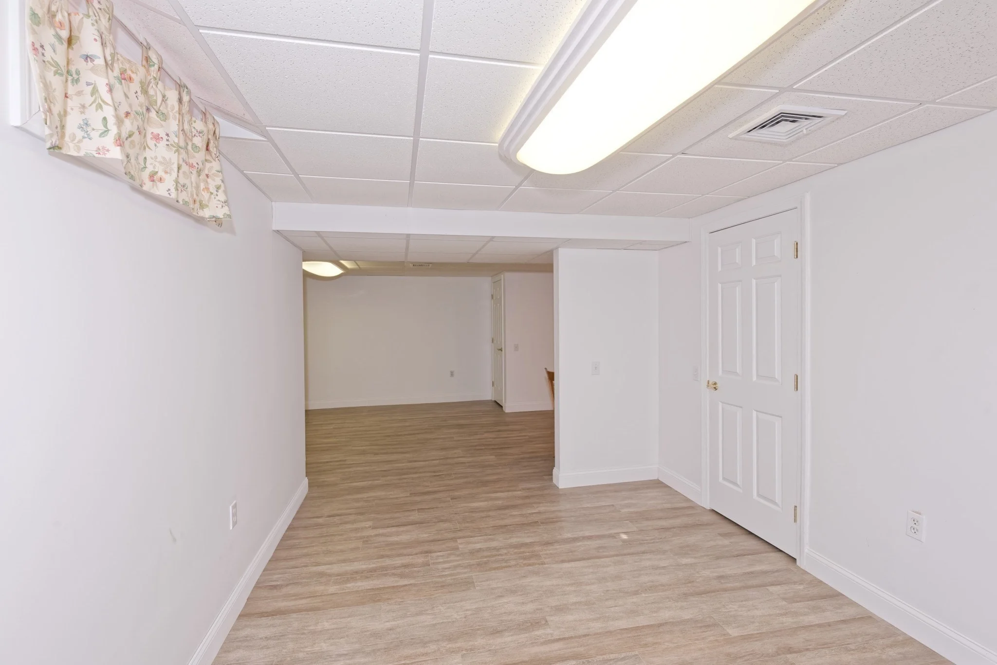 2 bed, 3 bath apartment for rent at 21 Surry Dr Unit 21, Uxbridge — photo 33 of 42
