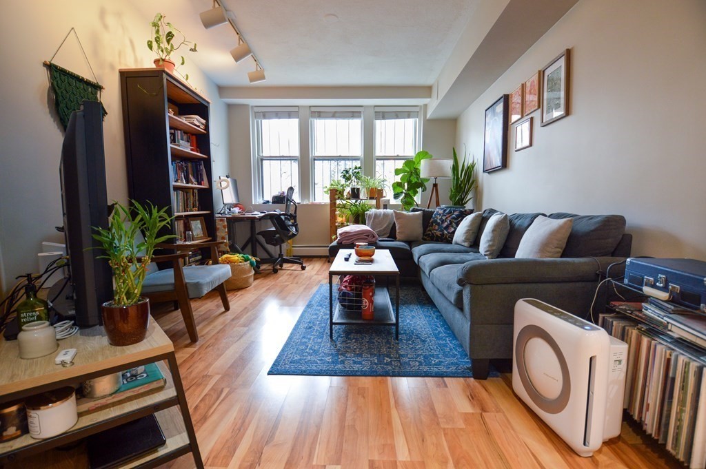 2 bed, 1 bath apartment for rent at 21 Sutherland Rd Unit 1, Brighton