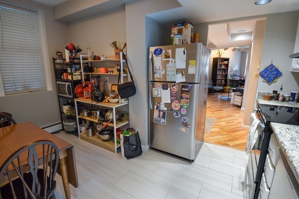 2 bed, 1 bath apartment for rent at 21 Sutherland Rd Unit 1, Brighton — photo 4 of 12