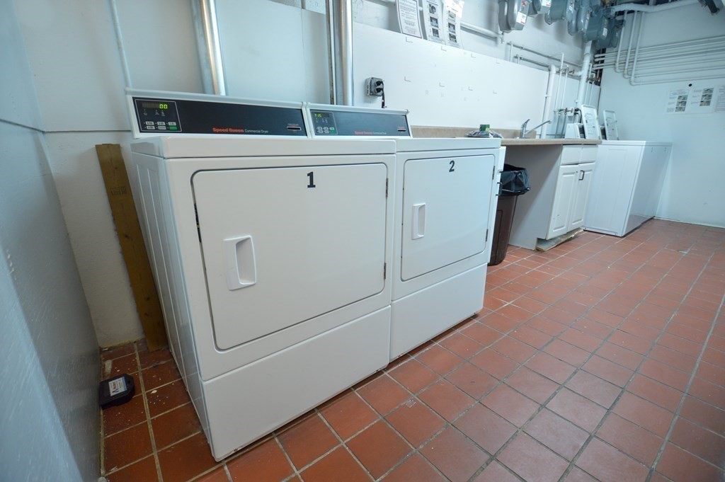 2 bed, 1 bath apartment for rent at 21 Sutherland Rd Unit 1, Brighton — photo 11 of 12
