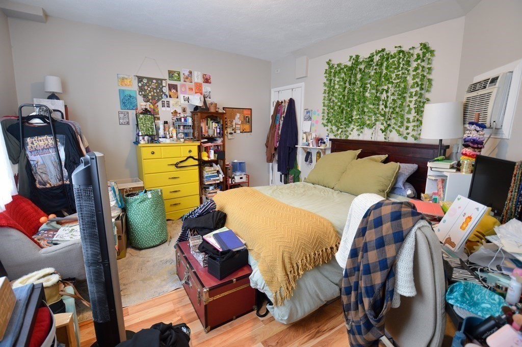 2 bed, 1 bath apartment for rent at 21 Sutherland Rd Unit 1, Brighton — photo 6 of 12