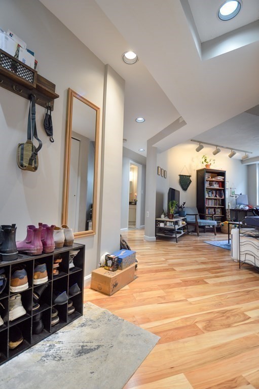 2 bed, 1 bath apartment for rent at 21 Sutherland Rd Unit 1, Brighton — photo 9 of 12