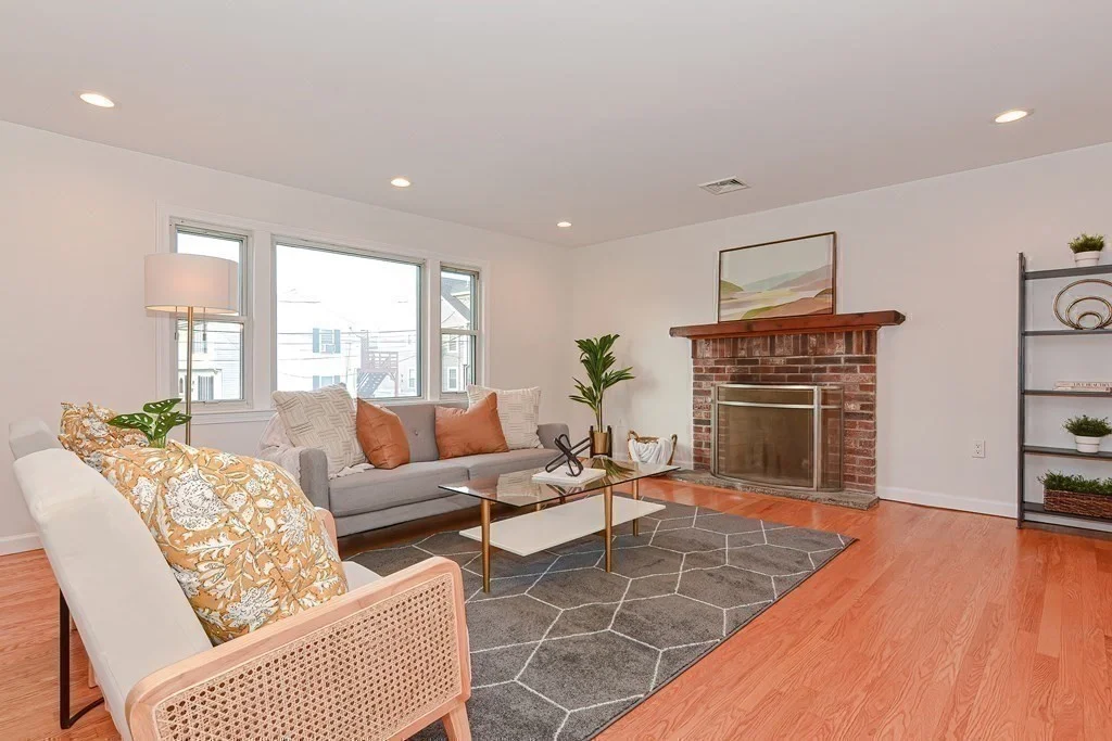 5 bed, 3 bath apartment for rent at 21 Swan Ave Unit 21, East Boston — photo 10 of 34