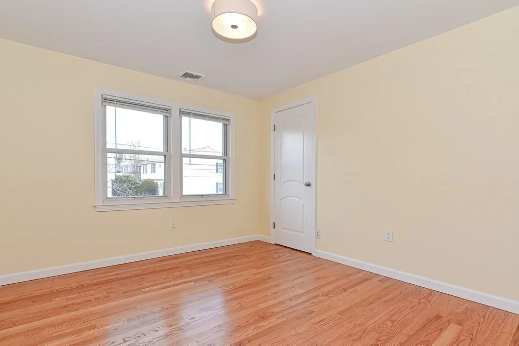 5 bed, 3 bath apartment for rent at 21 Swan Ave Unit 21, East Boston — photo 14 of 34