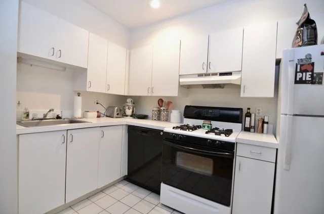 1 bed, 1 bath apartment for rent at 21 Telegraph St Unit 2, South Boston — photo 3 of 10