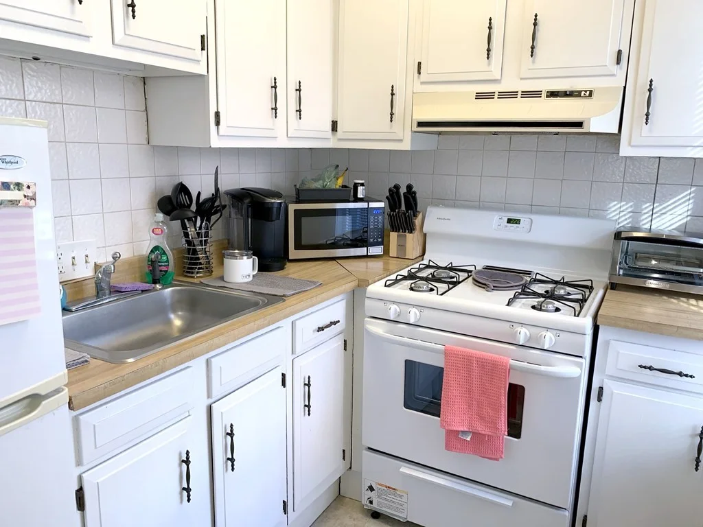 1 bed, 1 bath apartment for rent at 21 Temple St Unit 5, Beacon Hill — photo 3 of 8