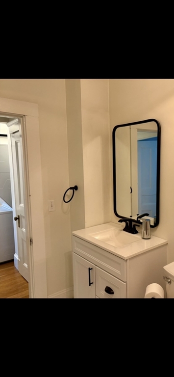 1 bed, 1 bath apartment for rent at 21 Thorndike Unit 4, Beverly — photo 4 of 18