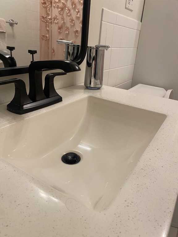 1 bed, 1 bath apartment for rent at 21 Thorndike Unit 4, Beverly — photo 18 of 18