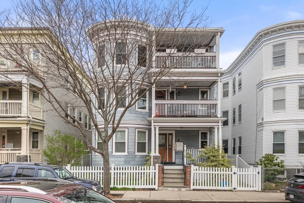 3 bed, 1 bath apartment for rent at 21 Thornley St Unit 2, Dorchester — photo 17 of 17