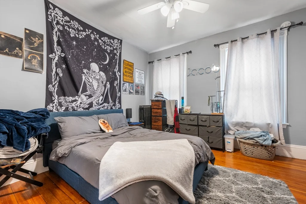 3 bed, 1 bath apartment for rent at 21 Thornley St Unit 2, Dorchester — photo 8 of 17