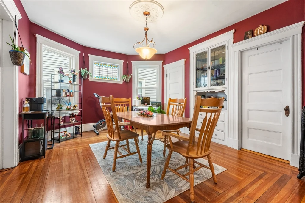 3 bed, 1 bath apartment for rent at 21 Thornley St Unit 2, Dorchester — photo 5 of 17