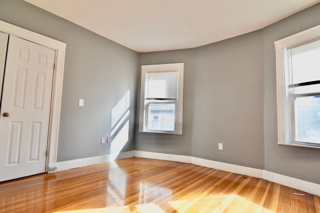 2 bed, 1 bath apartment for rent at 21 Treadway Rd Unit 1, Dorchester — photo 13 of 21
