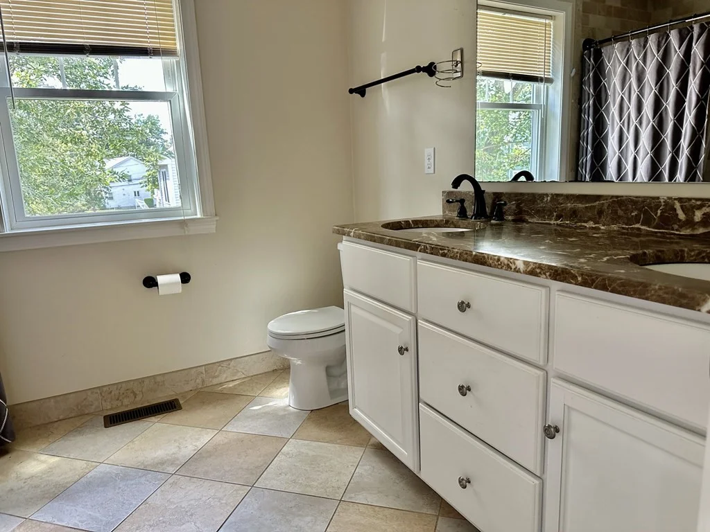 3 bed, 2 bath apartment for rent at 21 Turner Ter Unit 21, Newton — photo 13 of 14