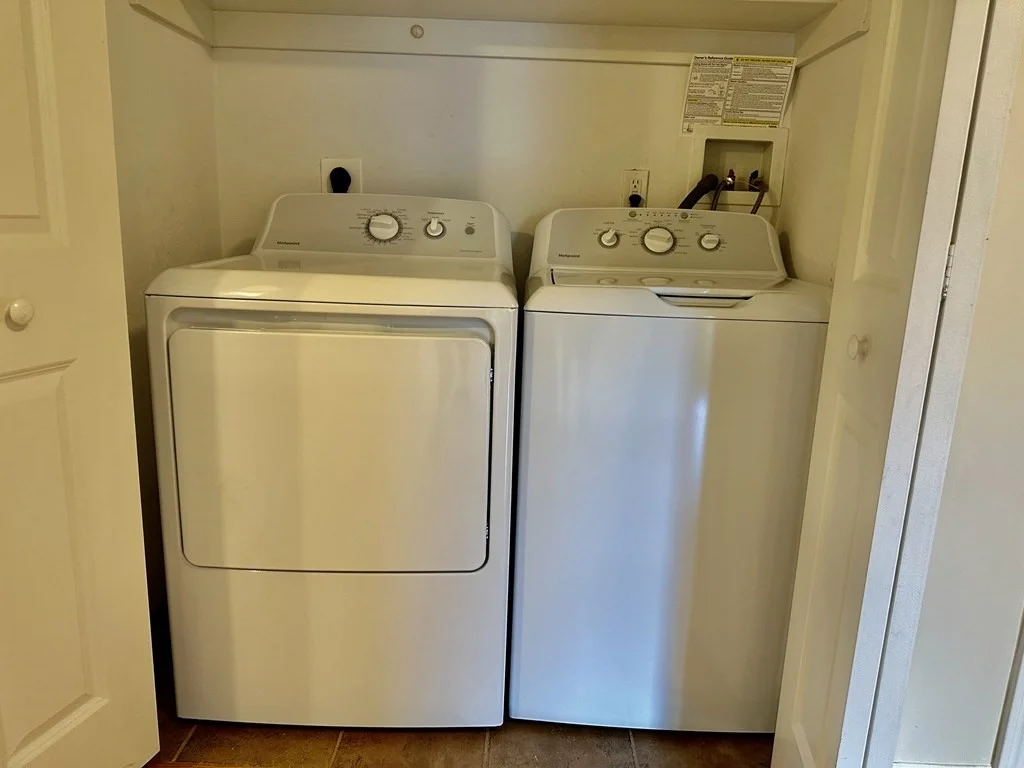 3 bed, 2 bath apartment for rent at 21 Turner Ter Unit 21, Newton — photo 10 of 14