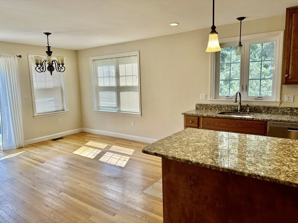3 bed, 2 bath apartment for rent at 21 Turner Ter Unit 21, Newton — photo 3 of 14