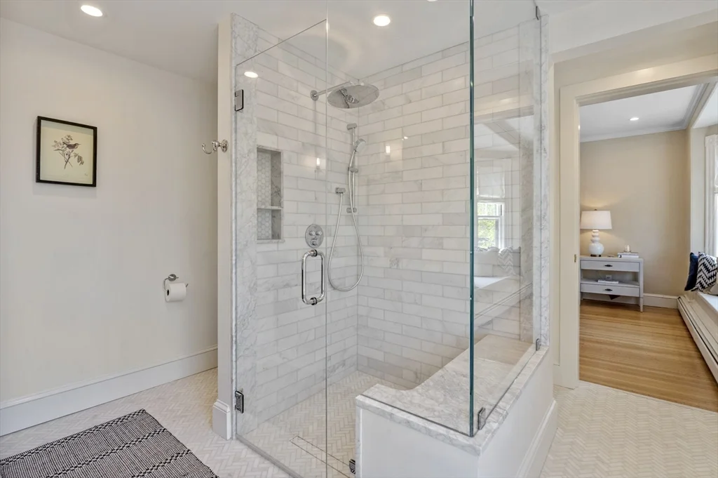 5 bed, 4+ bath apartment for rent at 21 Union St, Manchester — photo 12 of 29
