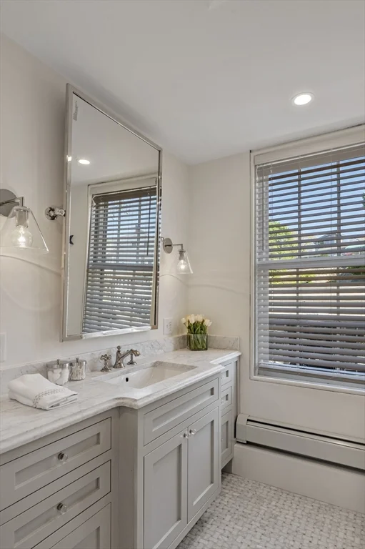 5 bed, 4+ bath apartment for rent at 21 Union St, Manchester — photo 15 of 29