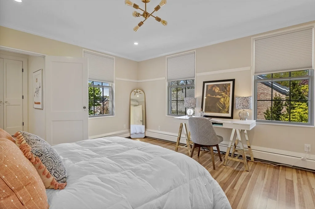 5 bed, 4+ bath apartment for rent at 21 Union St, Manchester — photo 22 of 29