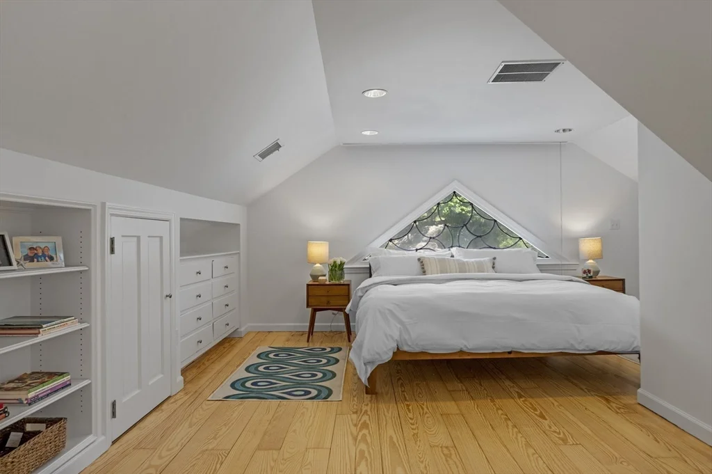 5 bed, 4+ bath apartment for rent at 21 Union St, Manchester — photo 19 of 29