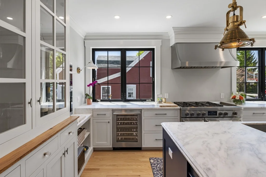 5 bed, 4+ bath apartment for rent at 21 Union St, Manchester — photo 3 of 29