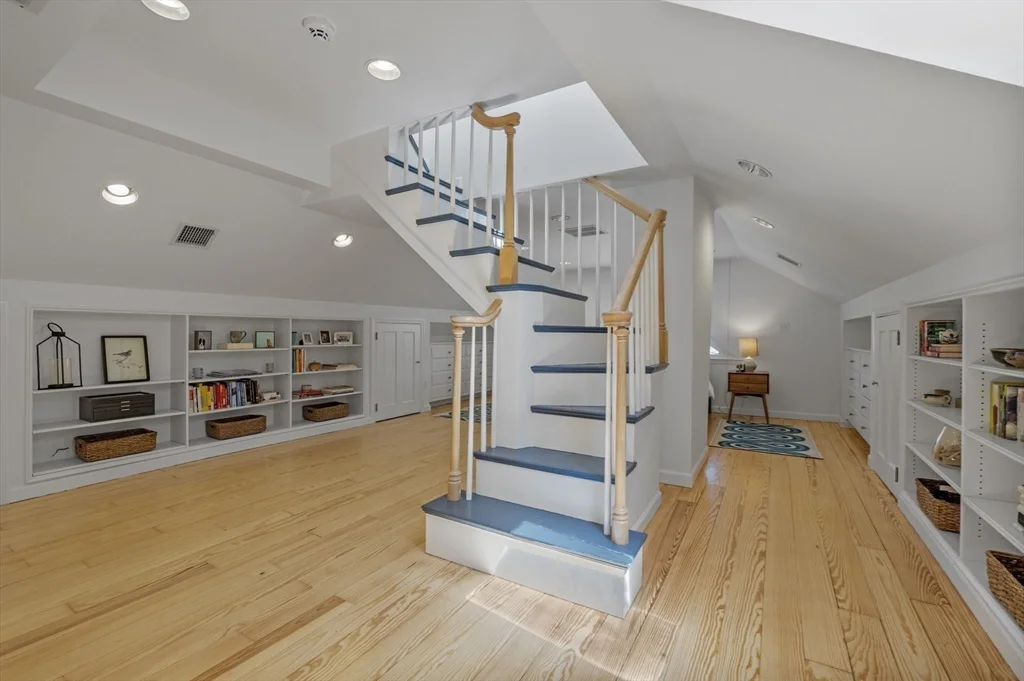 5 bed, 4+ bath apartment for rent at 21 Union St, Manchester — photo 17 of 29