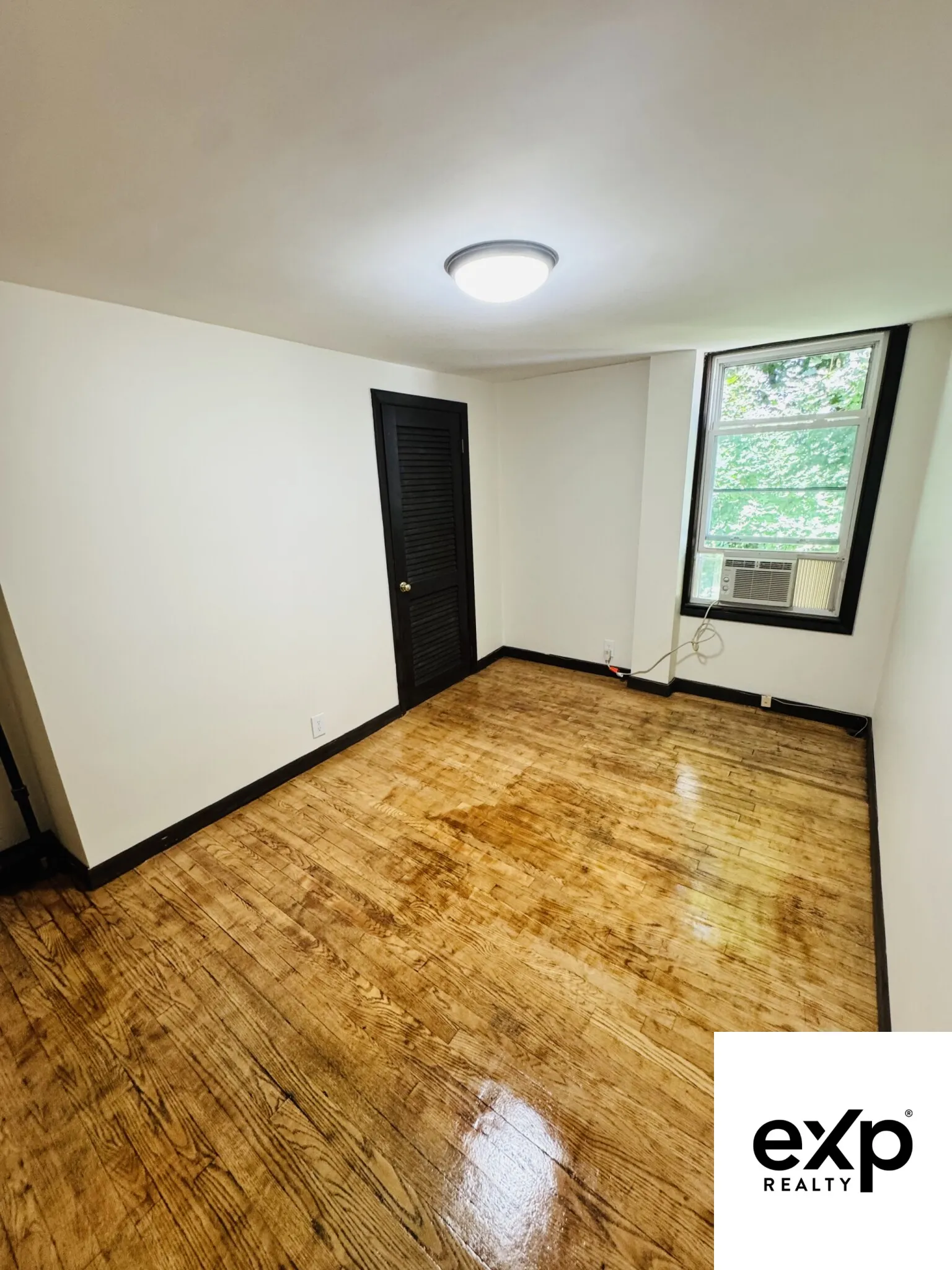 1 bed, 1 bath apartment for rent at 21 Union St Unit D, Brighton — photo 2 of 3