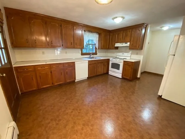 2 bed, 1 bath apartment for rent at 21 Valliria Dr Unit 23, Groton — photo 2 of 6
