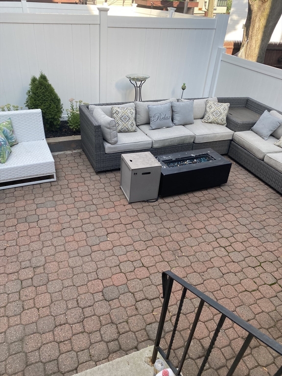 4 bed, 2 bath apartment for rent at 21 Vinton St, South Boston — photo 12 of 14