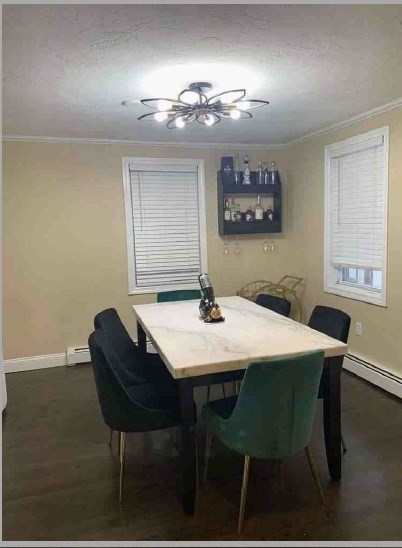 4 bed, 2 bath apartment for rent at 21 Vinton St, South Boston — photo 3 of 14