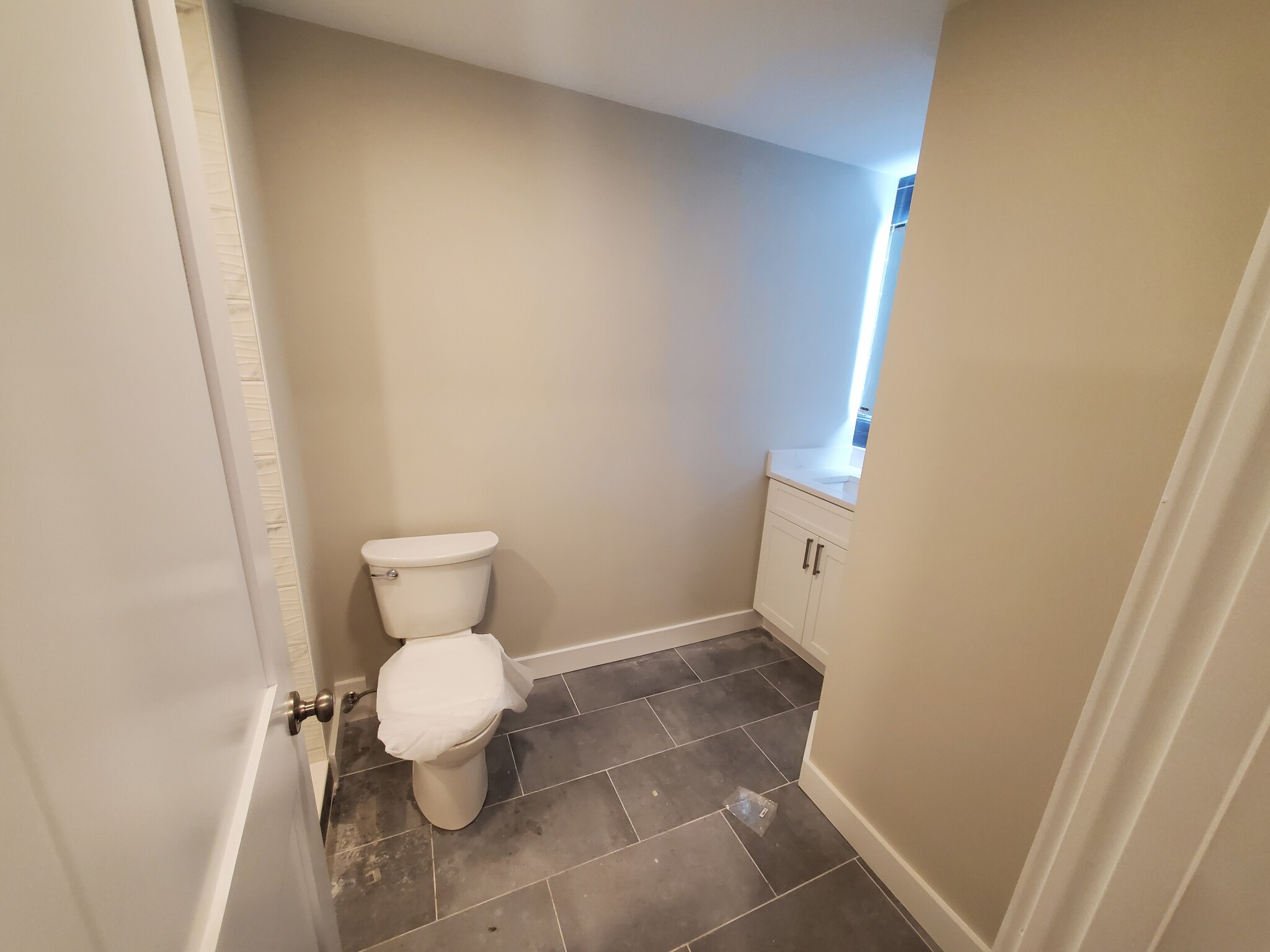 2 bed, 1 bath apartment for rent at 21 Wallingford Rd Unit 1, Brighton — photo 11 of 23