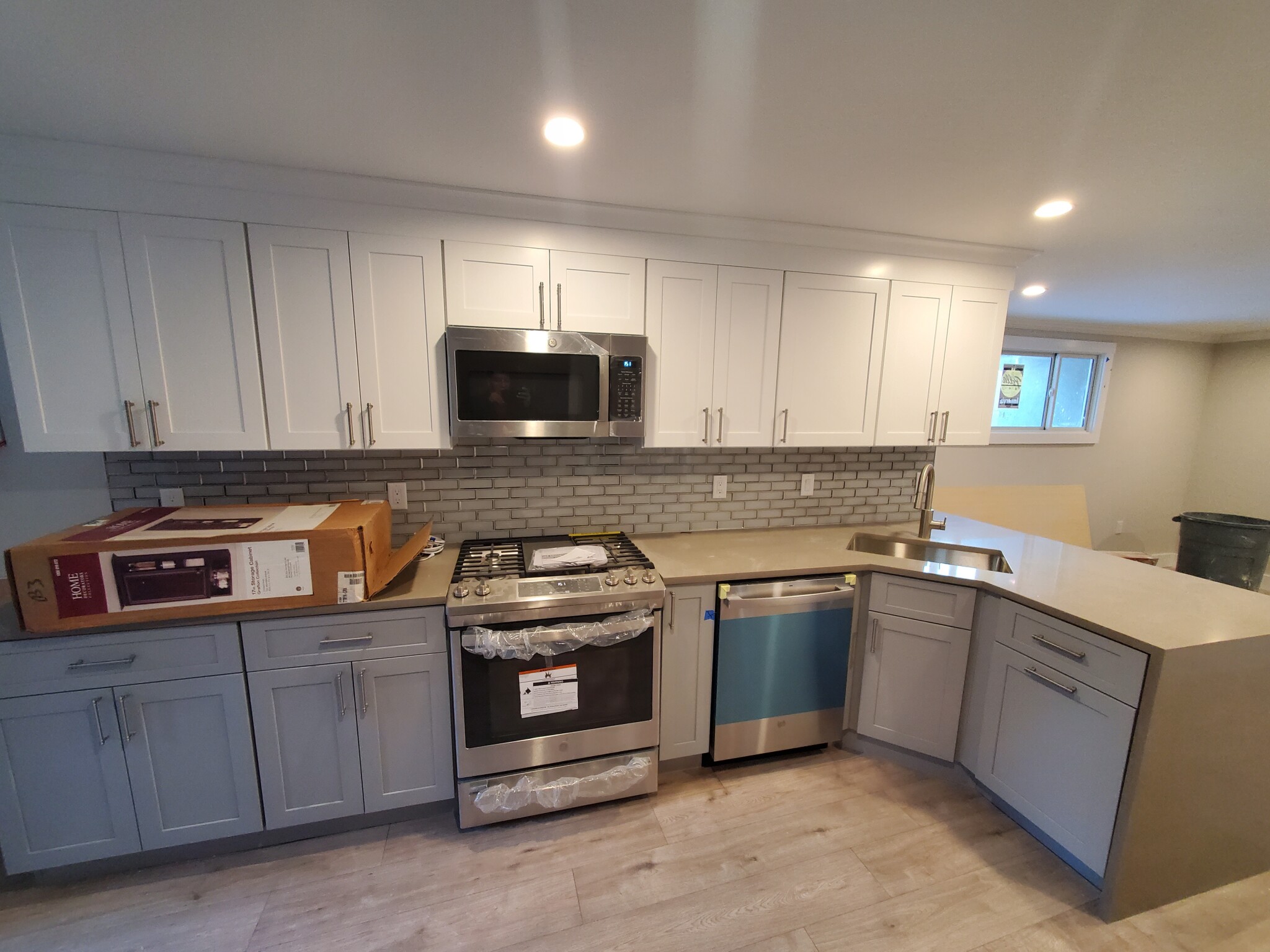 2 bed, 1 bath apartment for rent at 21 Wallingford Rd Unit 1, Brighton — photo 4 of 23