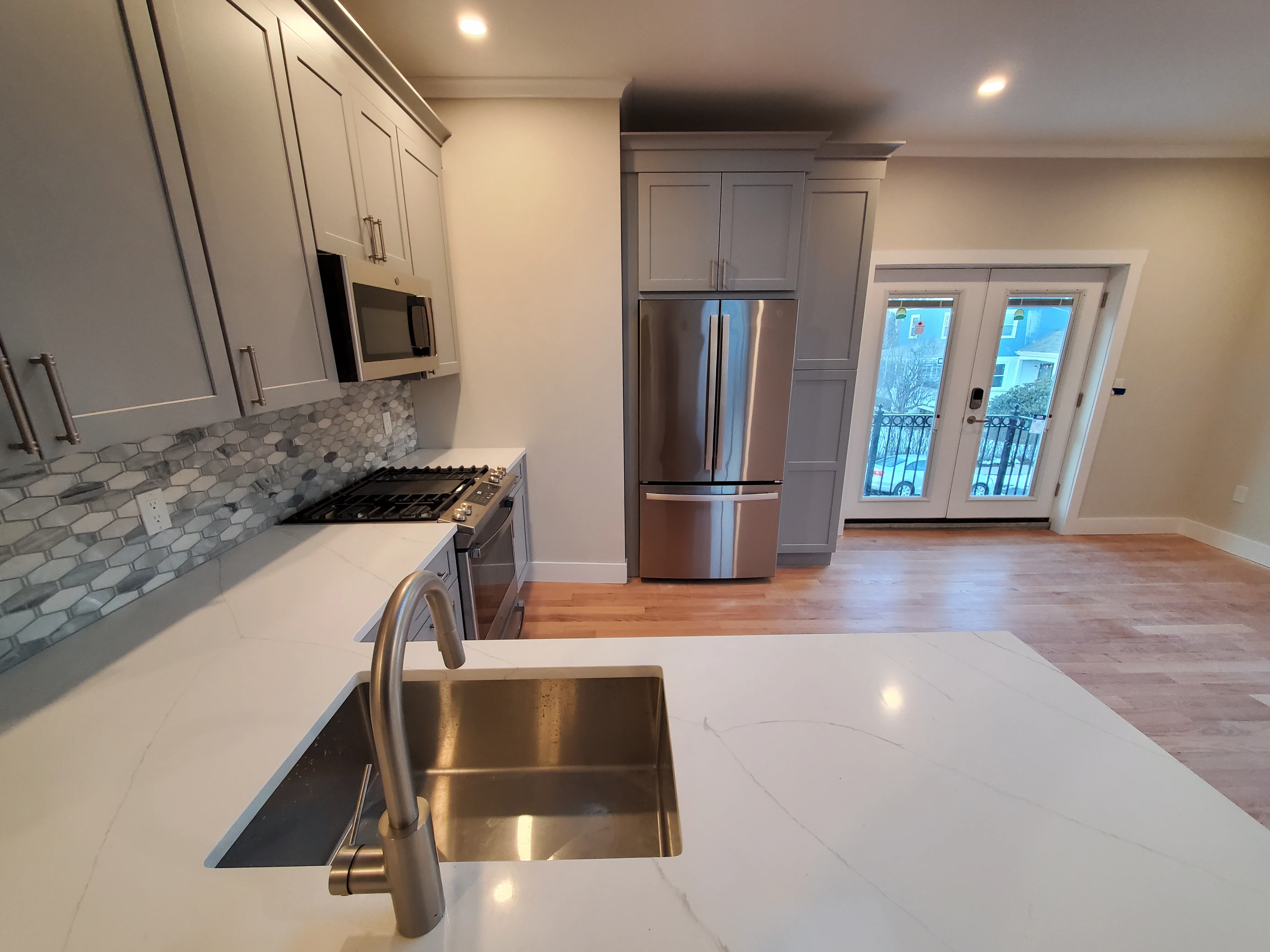 3 bed, 1.5 bath apartment for rent at 21 Wallingford Rd Unit 3, Brighton — photo 8 of 38