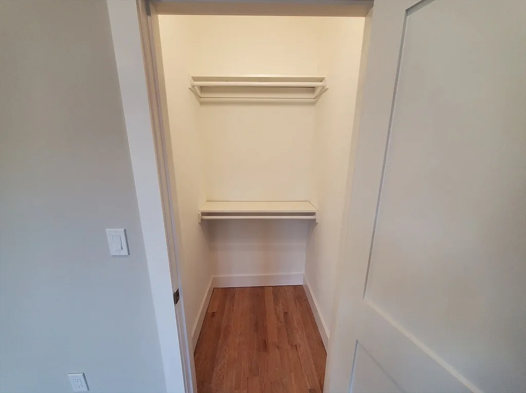 3 bed, 1 bath apartment for rent at 21 Wallingford Rd Unit 3, Brighton — photo 16 of 25
