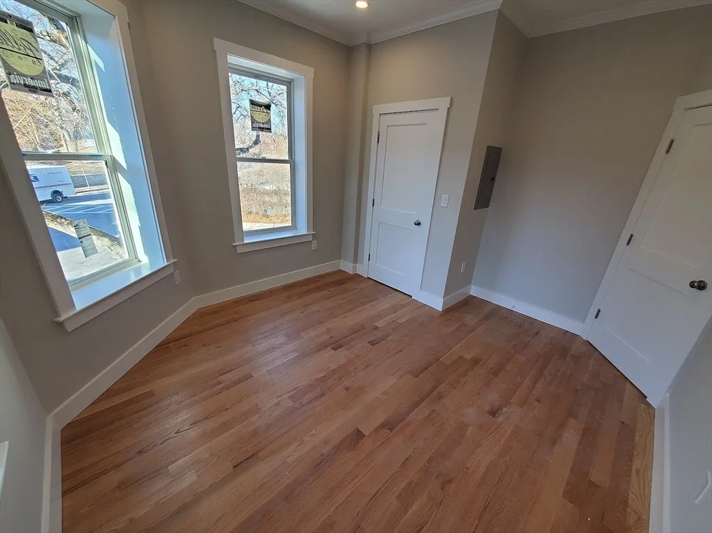 3 bed, 1 bath apartment for rent at 21 Wallingford Rd Unit 3, Brighton — photo 14 of 25