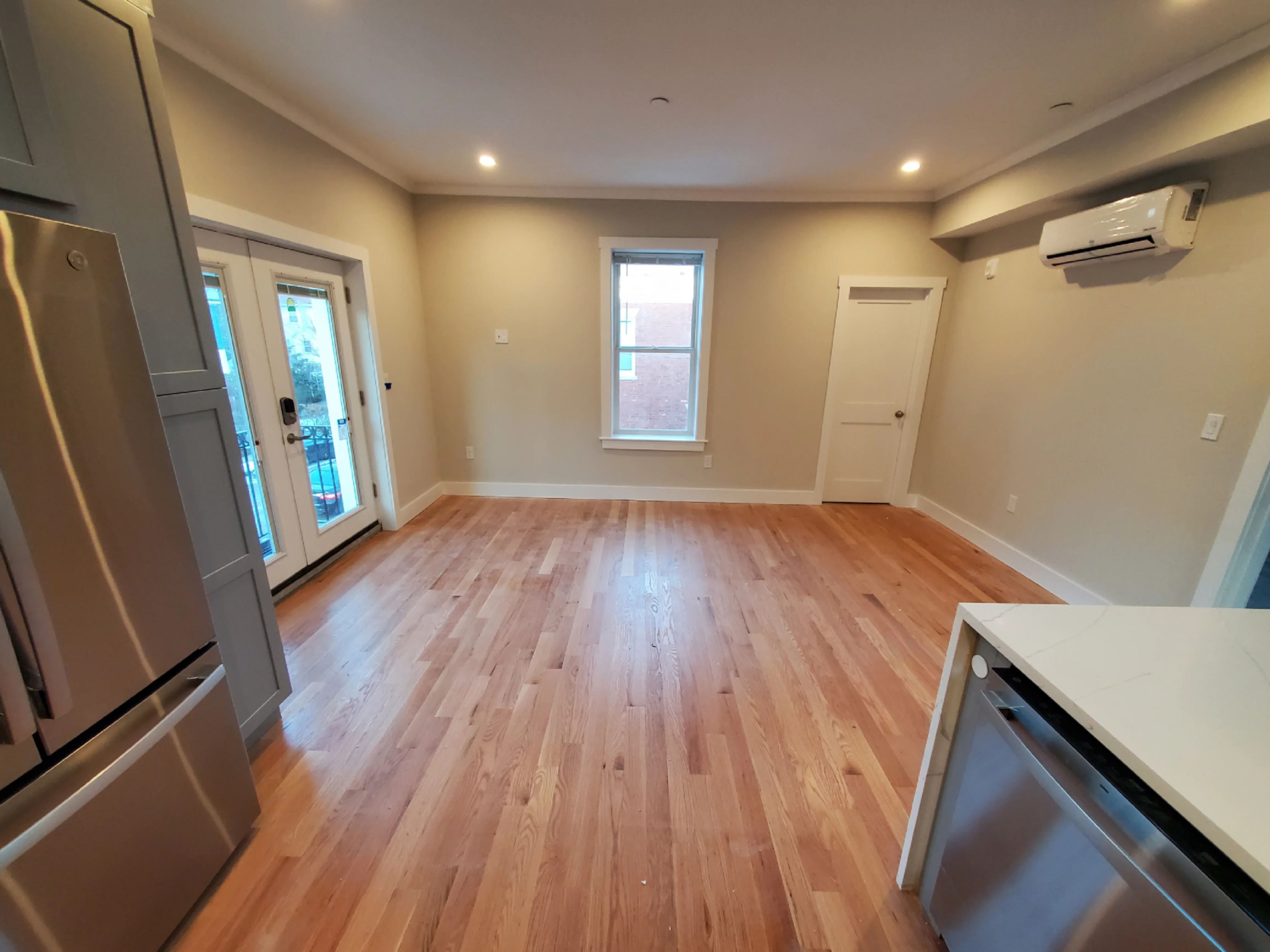 3 bed, 1.5 bath apartment for rent at 21 Wallingford Rd Unit 3, Brighton — photo 7 of 38