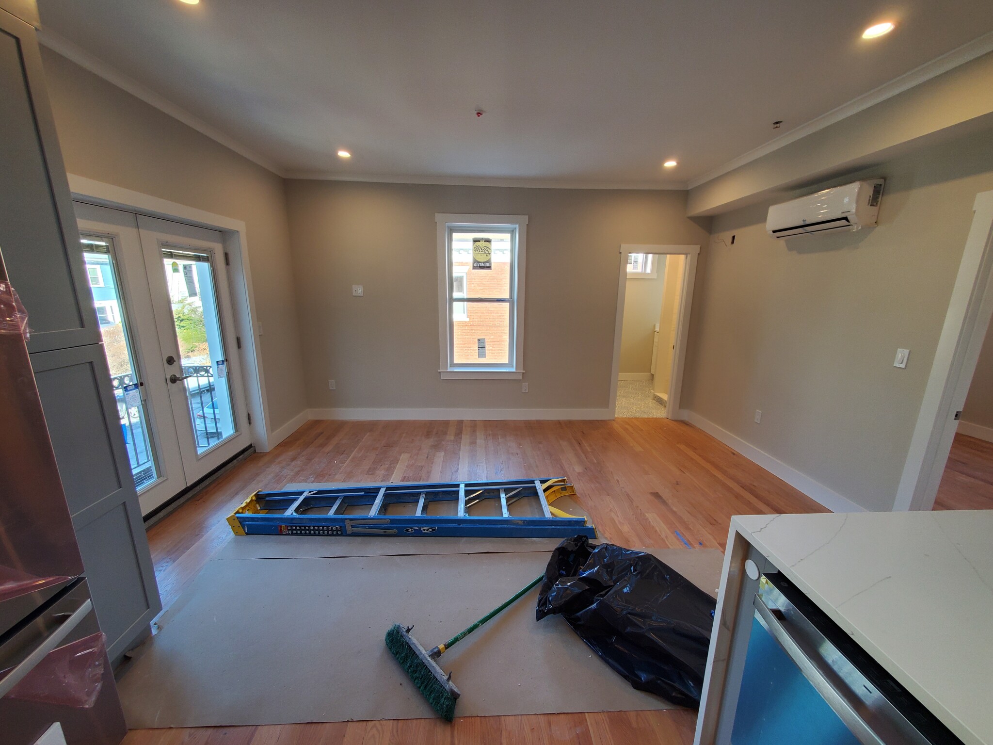 3 bed, 1.5 bath apartment for rent at 21 Wallingford Rd Unit 3 COPY, Brighton — photo 6 of 37