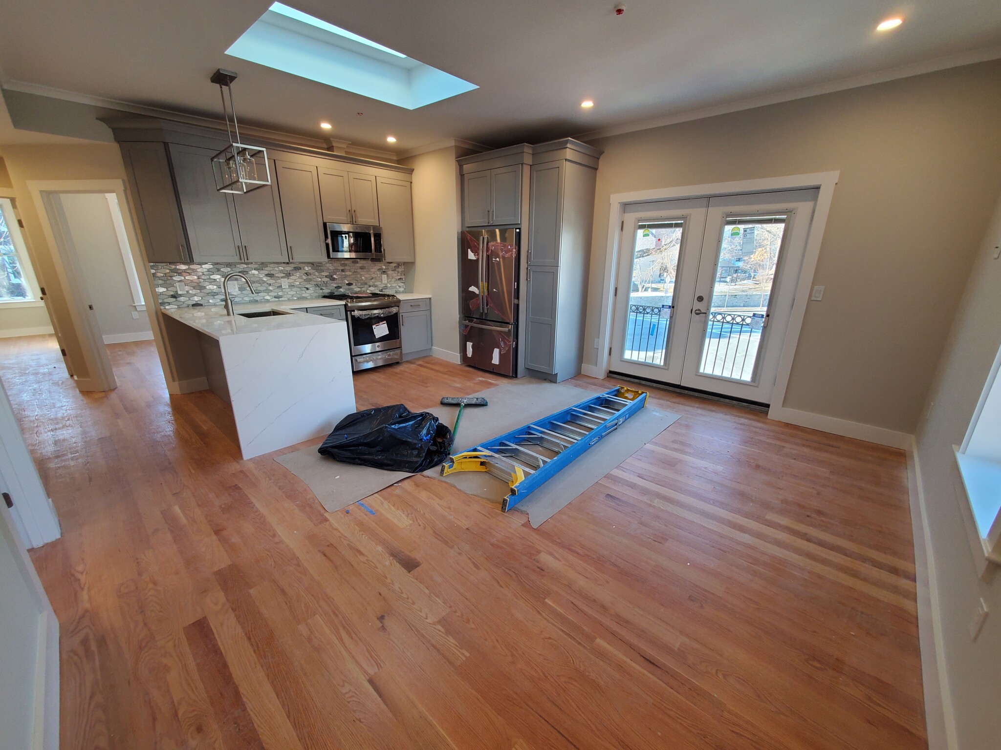 3 bed, 1.5 bath apartment for rent at 21 Wallingford Rd Unit 3 COPY, Brighton — photo 17 of 37