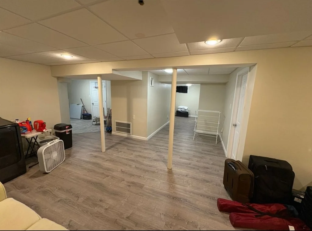 3 bed, 1 bath apartment for rent at 21 Walnut Unit 1, Norwood — photo 9 of 16