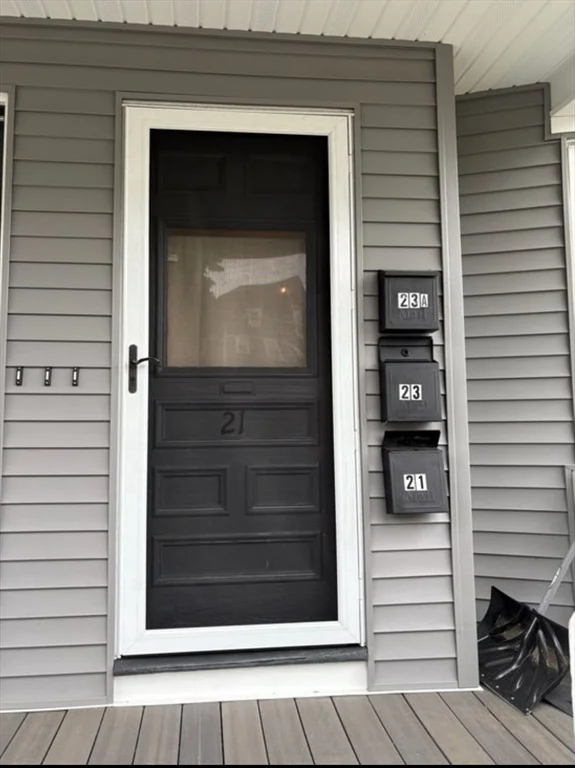 3 bed, 1 bath apartment for rent at 21 Walnut Unit 1, Norwood — photo 2 of 16